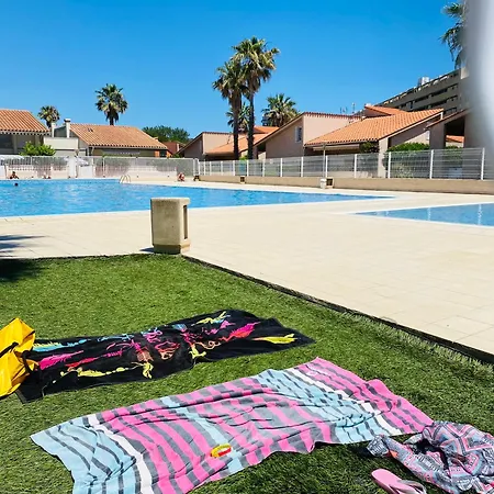 Bel Dans De Standing Avec Piscine Et Tennis 아파트 생시프리앙